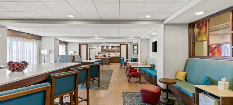 希尔顿欢朋套房酒店-丰迪拉克(Hampton Inn Fond du Lac, WI)图片