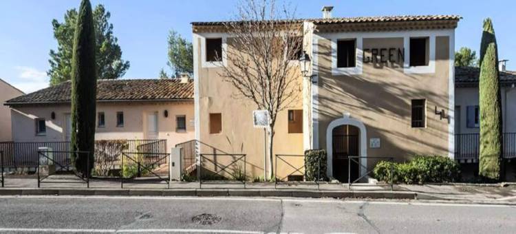 Apartment in Mallemort near Pont Royal图片