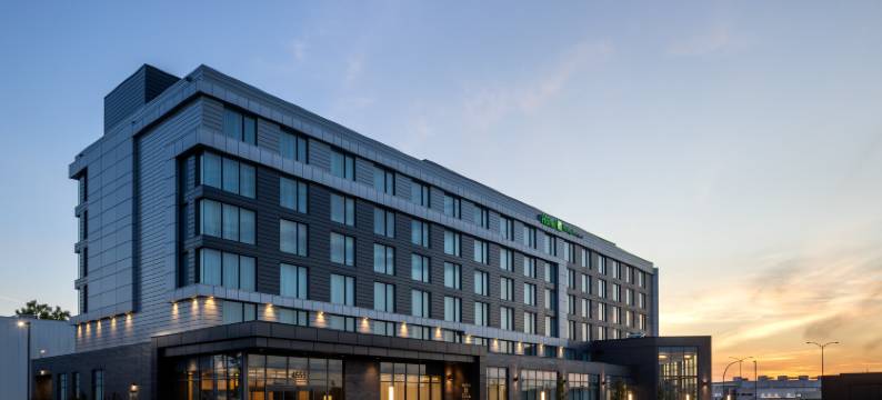 蒙特利尔圣洛朗机场智选假日酒店(Holiday Inn Express MONTREAL AIRPORT - ST-LAURENT by IHG)图片