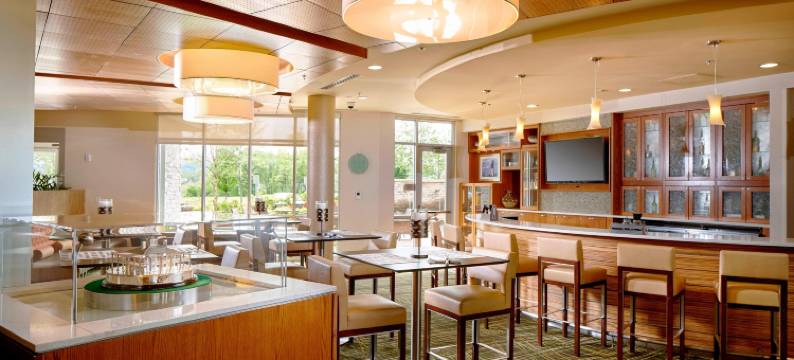 匹兹堡拉特罗布万豪SpringHill酒店(SpringHill Suites Pittsburgh Latrobe)图片