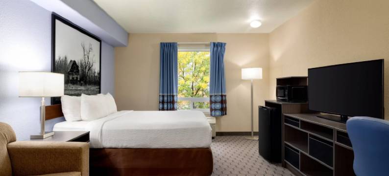 天鹅河速8酒店(Super 8 by Wyndham Swan River MB)图片