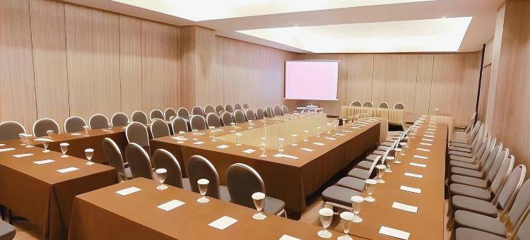 普禾加多卡莉达大酒店(Grand Karlita Hotel Purwokerto)图片