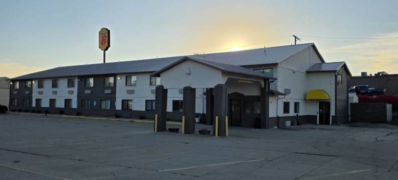 牛顿温德姆速8酒店(Super 8 by Wyndham Newton)图片