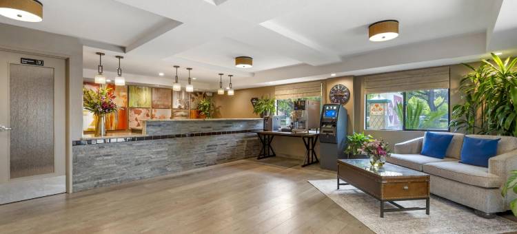 阿纳海姆贝斯特韦斯特优质酒店(Best Western Plus Anaheim Inn)图片