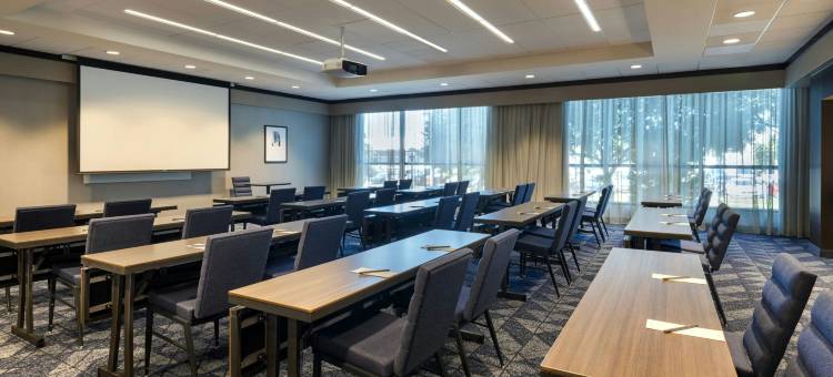 红木城万怡酒店(Courtyard Redwood City)图片