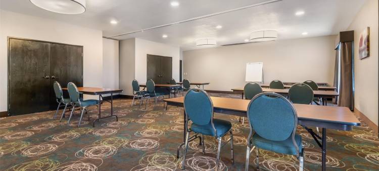 Best Western Plus Liberal Hotel  Suites图片