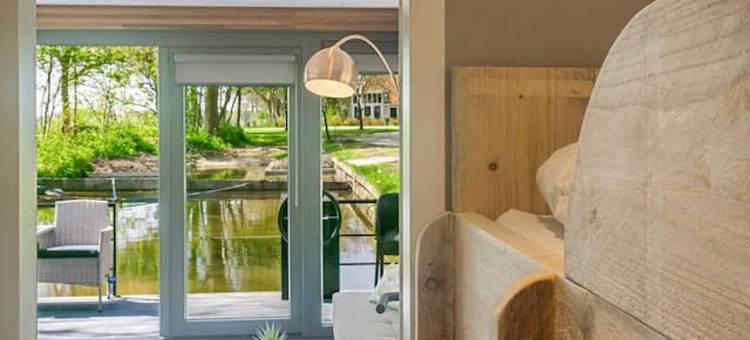 多克斯莱特船屋(Doeke Sleat Houseboat)图片