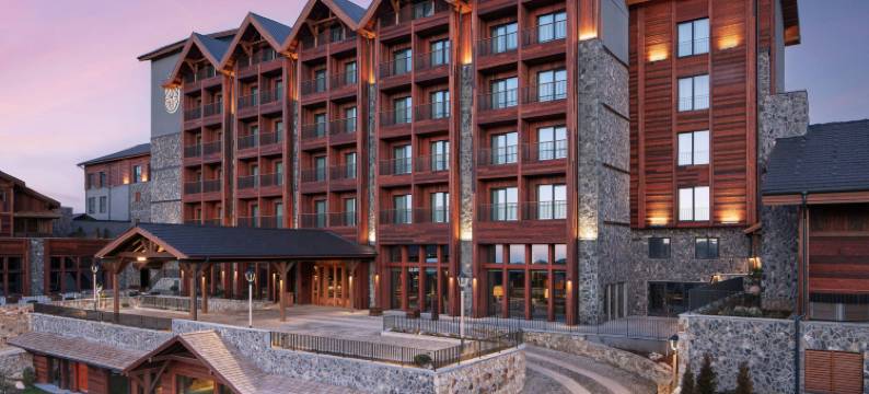 Ceylan Splend'or Uludag, Autograph Collection图片