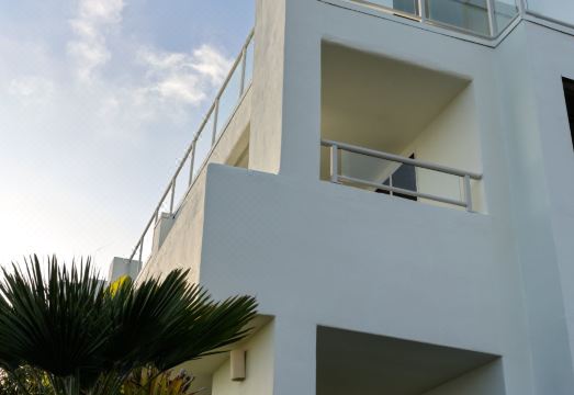 Casa Loma Beach Hotel Hotel Overview