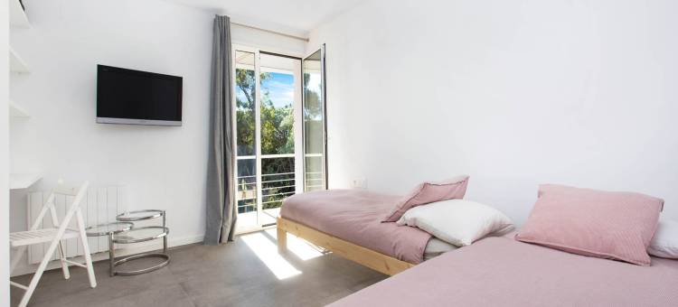Villa near peaceful beach of Calella de图片