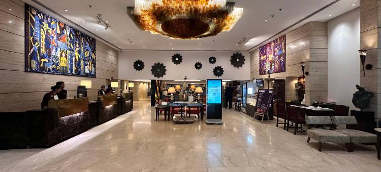 瓦多达拉苏亚宫殿美爵酒店(Grand Mercure Vadodara Surya Palace)图片