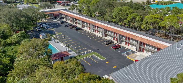 皮尔斯堡红屋顶酒店(Red Roof Inn Ft Pierce)图片