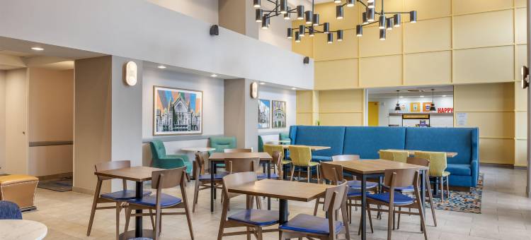 辛辛那提上城大学区欢朋套房酒店(Hampton Inn & Suites Cincinnati/Uptown-University Area)图片