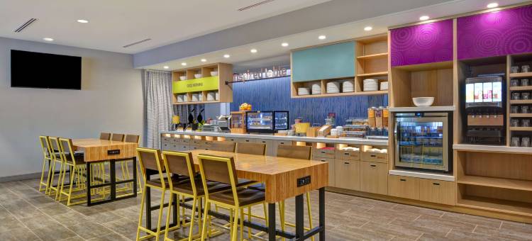 那不勒斯I-75松岭路希尔顿惠庭套房酒店(Home2 Suites by Hilton Naples I-75 Pine Ridge Road)图片