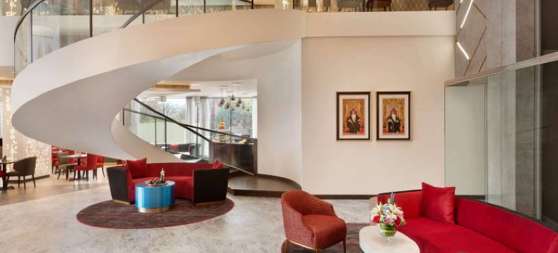 马斯喀特-阿尔古布拉华美达安可酒店(Ramada Encore by Wyndham Muscat Al-Ghubra)图片