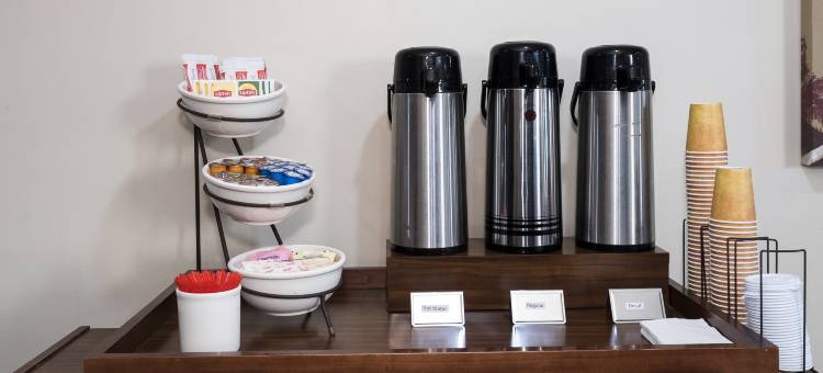 红屋顶酒店及套房 斯塔福德, 弗吉尼亚州(Red Roof Inn & Suites Stafford, VA)图片