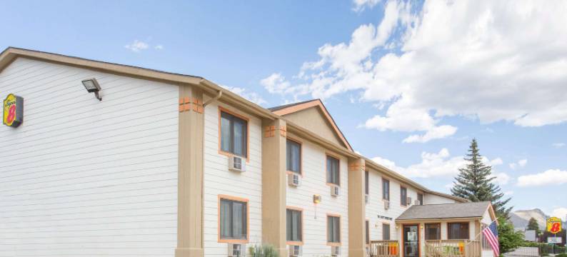 加德纳/黄石公园区速 8 酒店(Super 8 by Wyndham Gardiner/Yellowstone Park Area)图片