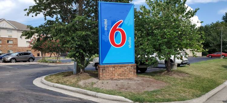 弗吉尼亚里奇蒙德 6 号汽车旅馆 - I-64 西(Motel 6 Richmond, VA - I-64 West)图片