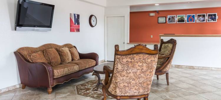 德克萨斯阿瓦拉多 6 号汽车旅馆(Motel 6 Alvarado, TX)图片