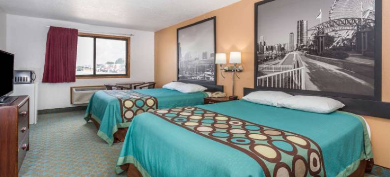 伯旁奈斯-坎卡基地区速8酒店(Super 8 by Wyndham Bourbonnais/Kankakee Area)图片