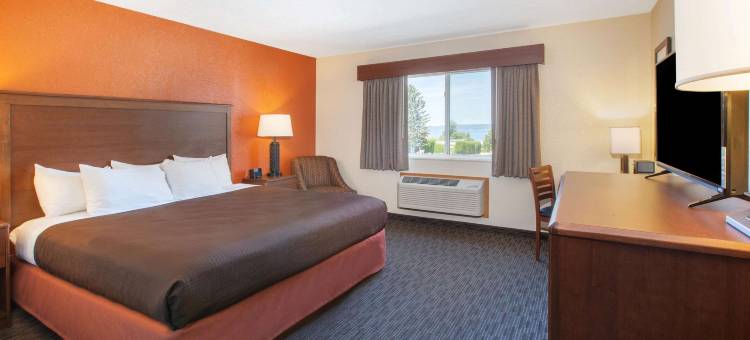 佩托斯基美吟温德姆酒店(AmericInn by Wyndham Petoskey)图片