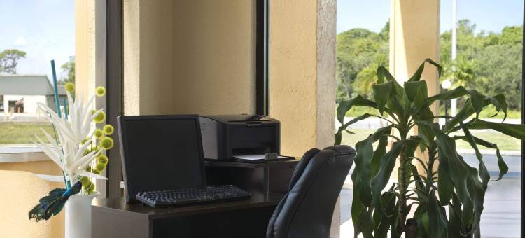 北里奇港罗德威酒店(Rodeway Inn Port Richey North)图片