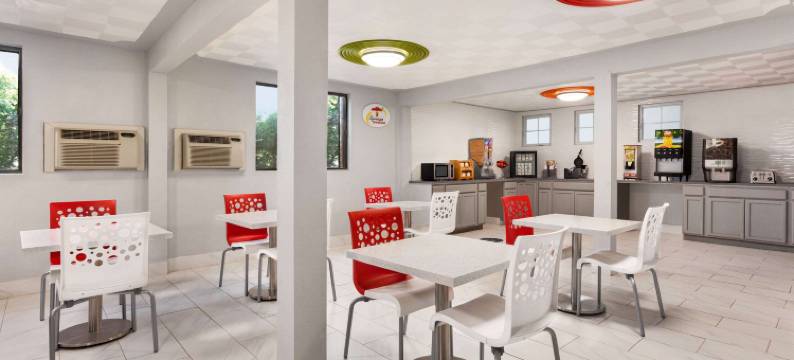 莱尼克萨-欧弗兰帕克区温德姆速8酒店(Super 8 by Wyndham Lenexa Overland Park/Mall Area)图片