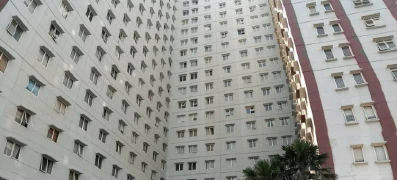 Pinewood Apartment by HN图片