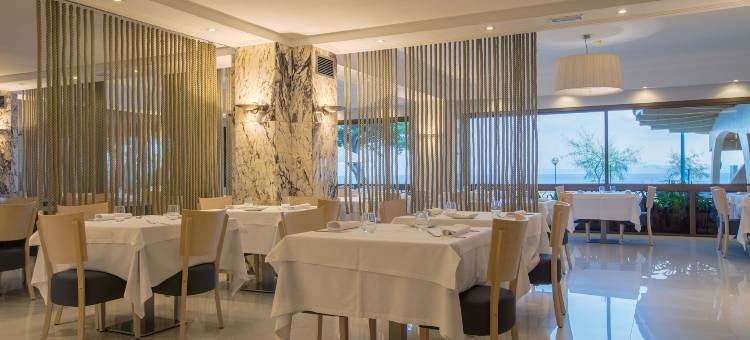 坎耶莱斯海滩酒店(Canyelles Platja)图片