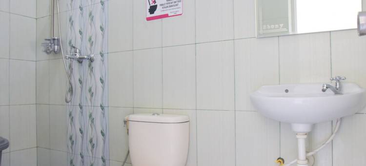 红门伊斯兰酒店靠近普罗博林戈市政厅2号(RedDoorz Syariah Near Balai Kota Probolinggo 2)图片