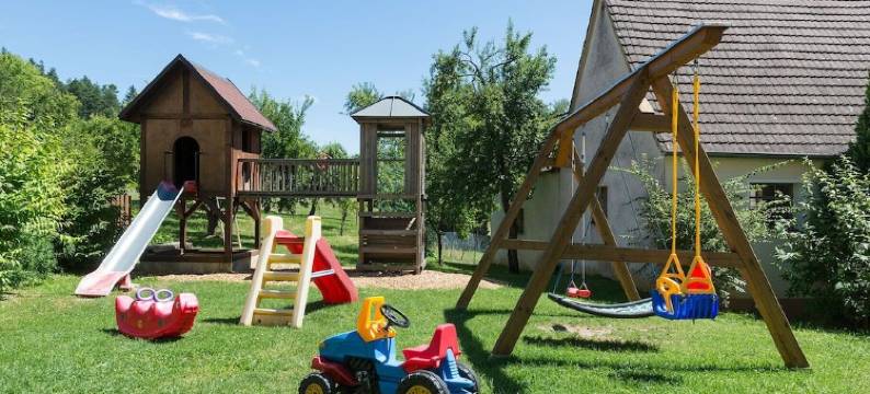 阿尔费尔德 - 梅特法兰肯布劳纳赫希旅馆(Gasthof-Pension Brauner Hirsch in Alfeld - Mittelfranken)图片