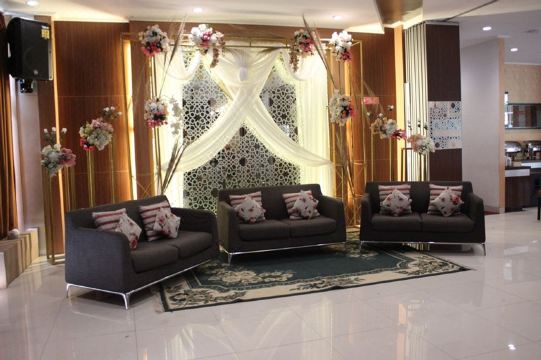 Ruby Hotel Syariah Hotel Overview