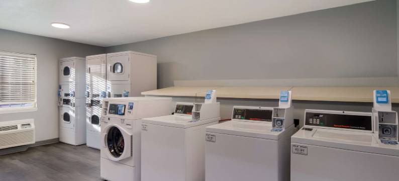 奥马哈老磨坊美茵斯坦套房酒店(MainStay Suites Omaha Old Mill)图片