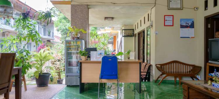 红多兹酒店-近楠榜梅德卡地铁塔曼(RedDoorz Near Taman Merdeka Metro Lampung)图片