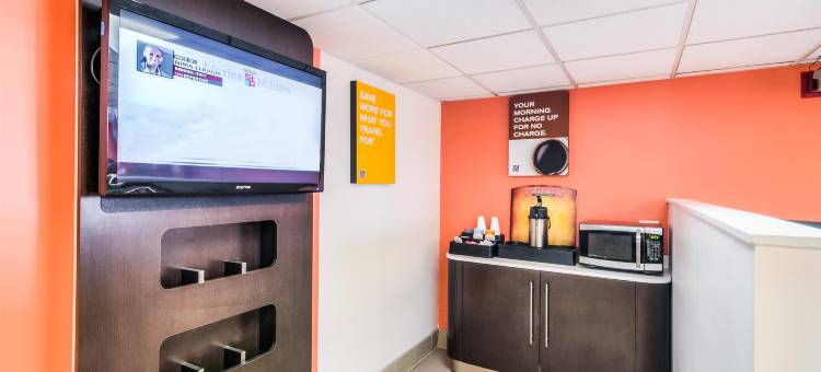 兰辛南芝加哥6号汽车旅馆(Motel 6 Lansing, IL - Chicago South)图片