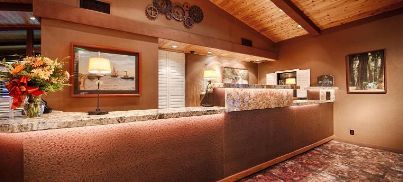 洪堡湾贝斯特韦斯特优质酒店(Best Western Plus Humboldt Bay Inn)图片