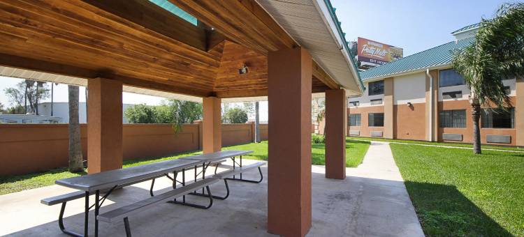 法尔美洲佳价旅馆(Americas Best Value Inn Pharr)图片