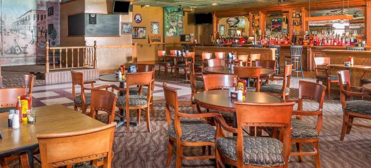 霍马华美达酒店(Ramada by Wyndham Houma)图片