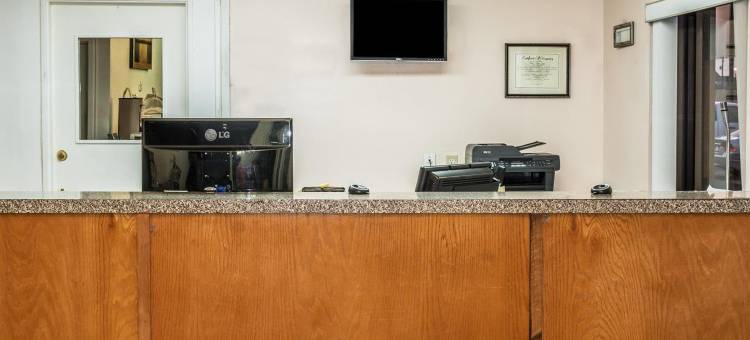 圣马科斯温德姆速8酒店(Super 8 by Wyndham San Marcos)图片