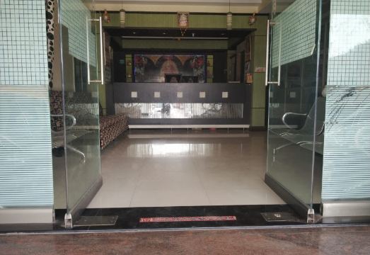 Hotel ReddyHotel Overview