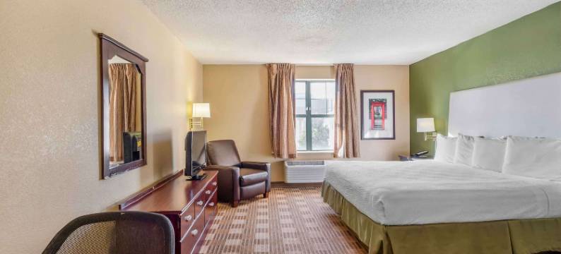 芝加哥唐纳斯格罗夫美国长住精选套房酒店(Extended Stay America Select Suites - Chicago - Downers Grove)图片