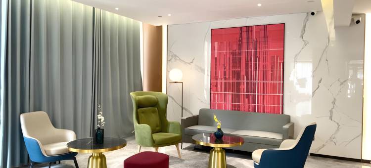 柏曼酒店(平南东湖店)图片