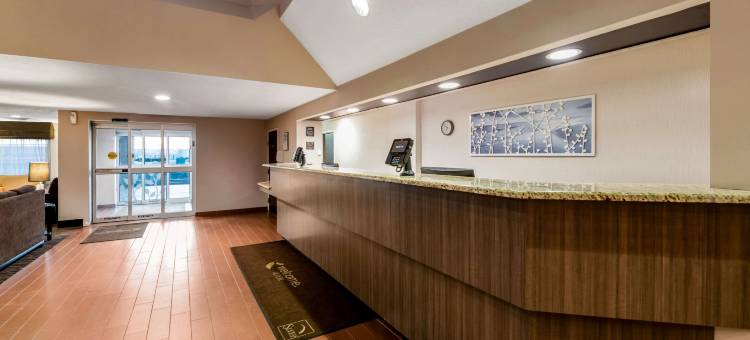 绿湾南舒眠套房酒店(Sleep Inn & Suites Green Bay South)图片