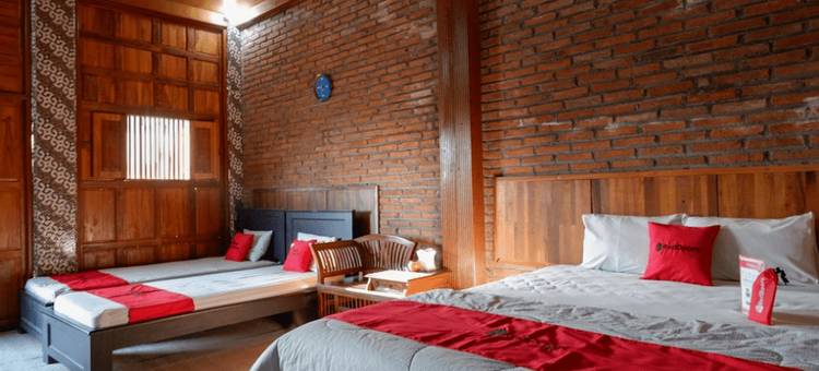 梅纳拉库杜斯附近的红多兹·西亚里亚(RedDoorz Syariah Near Menara Kudus)图片