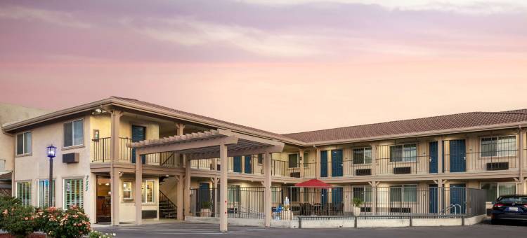 汉福德贝斯特韦斯特酒店(Best Western Hanford Inn)图片