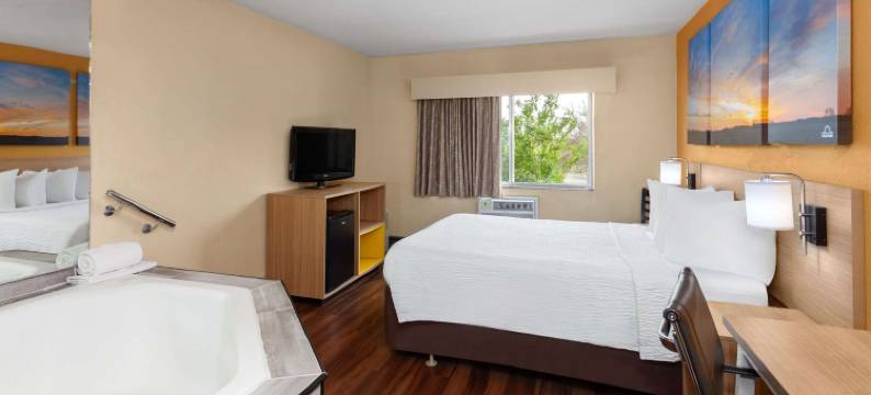 温德姆戴斯酒店罗克福德 I-90 娱乐场区(Days Inn by Wyndham Rockford I-90 Casino District)图片