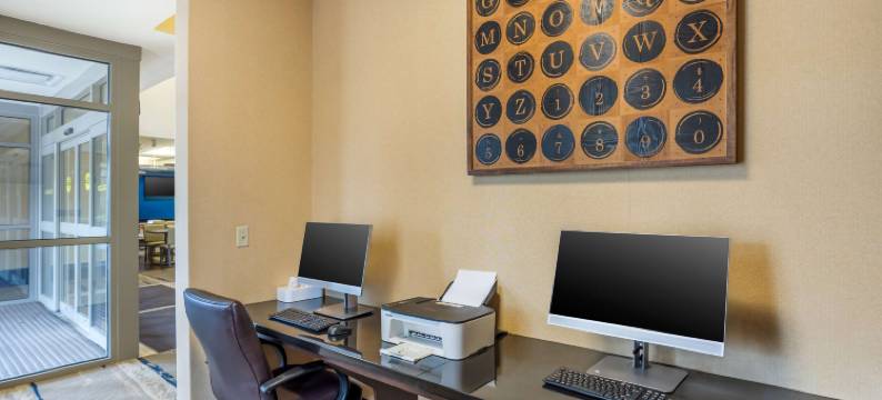 大学园区贝斯特韦斯特优质套房酒店(Best Western Plus University Park Inn  Suites)图片