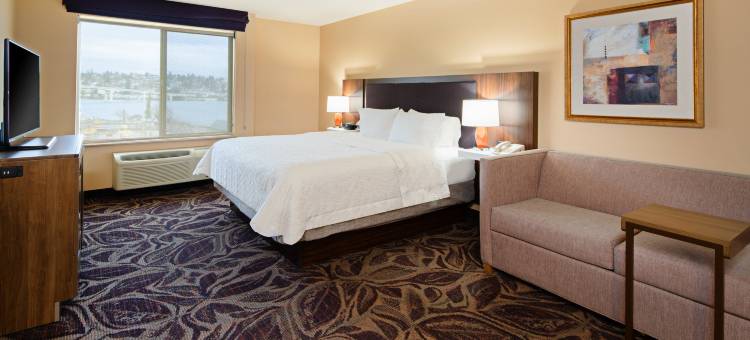 希尔顿欢朋套房酒店(Hampton Inn & Suites Bremerton)图片