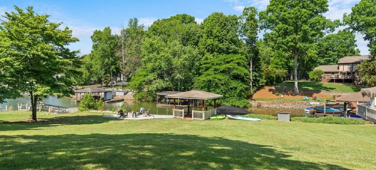 Luxury on the Lake - Waterfront, Private Dock, Kayaks, Paddle Boards, Fire Pit图片