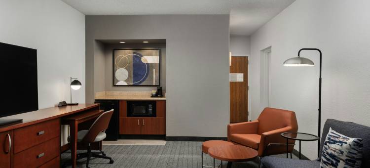 丹佛中央公园万豪万怡酒店(Courtyard Denver Central Park)图片